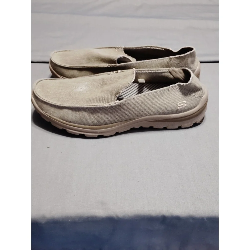 Skechers hands free